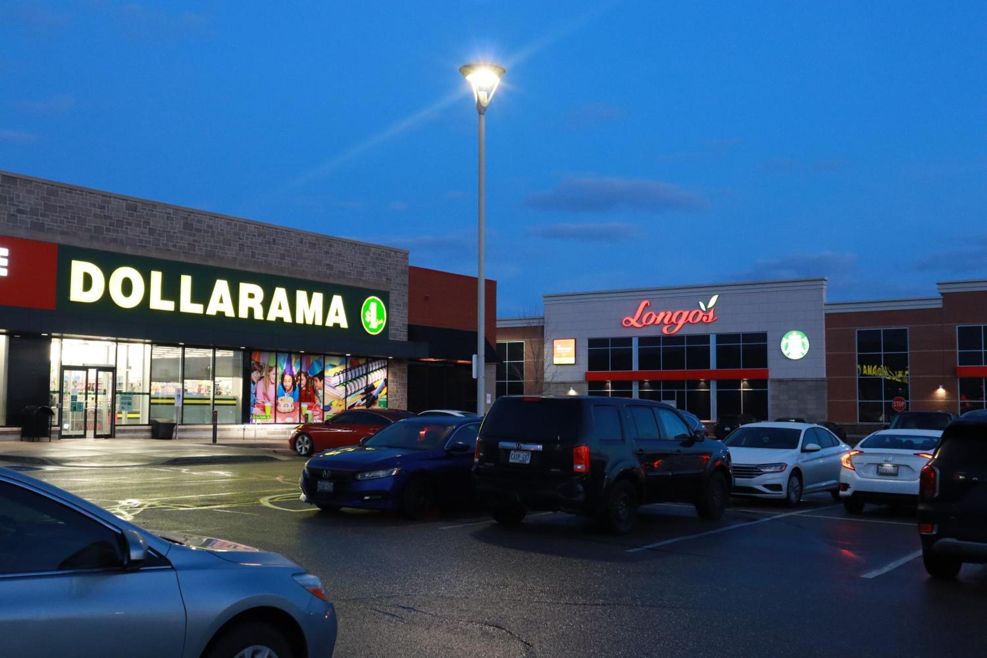 Stunning Furnished 2Bedroom/2Washroom Apartment Brampton Exterior foto